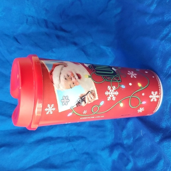 Universal Studios 2021 Christmas Premium Coca-Cole Freestyle Cup - Picture 4 of 16